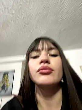 Snapshot of angel_natural chatting on 09/27/25, 07:09 angel natural online show from 09/27/25, 07:09