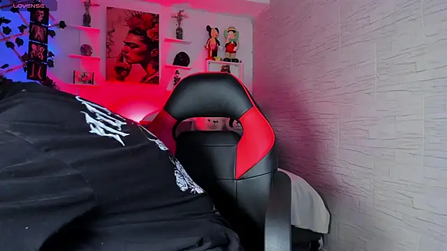 Snapshot of ZuryRamirez_ chatting on 11/01/25, 08:25 ZuryRamirez online show from 11/01/25, 08:25