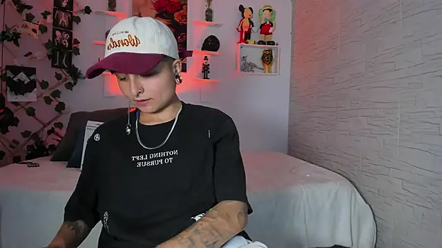 Snapshot of ZuryRamirez_ chatting on 10/24/25, 09:14 ZuryRamirez online show from 10/24/25, 09:14