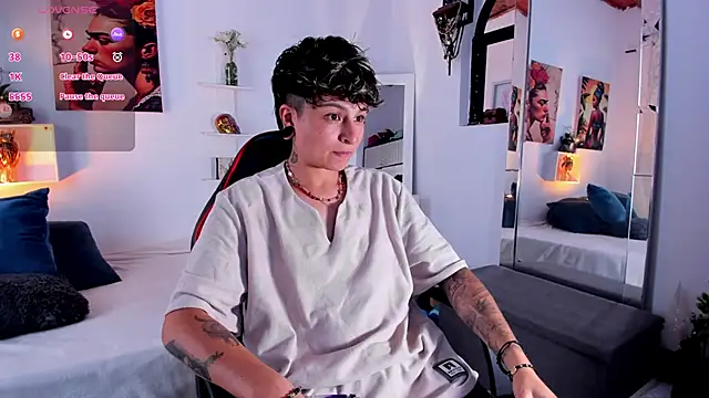 Snapshot of ZuryRamirez_ chatting on 12/15/25, 08:47 ZuryRamirez online show from 12/15/25, 08:47