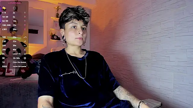 Snapshot of ZuryRamirez_ chatting on 09/21/25, 08:36 ZuryRamirez online show from 09/21/25, 08:36