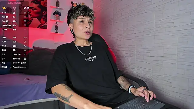 Snapshot of ZuryRamirez_ chatting on 11/08/25, 08:34 ZuryRamirez online show from 11/08/25, 08:34