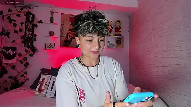 Snapshot of ZuryRamirez_ chatting on 10/26/25, 09:37 ZuryRamirez online show from 10/26/25, 09:37