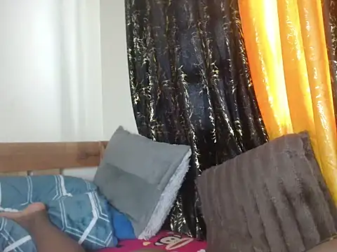 Snapshot of Sexxy_prity25 chatting on 02/20/26, 06:26 Sexxy prity25 online show from 02/20/26, 06:26