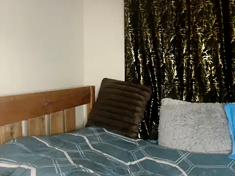 Snapshot of Sexxy_prity25 chatting on 11/22/25, 03:33 Sexxy prity25 online show from 11/22/25, 03:33