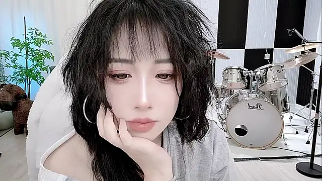 Vaness-a online show from 09/19/25, 03:05