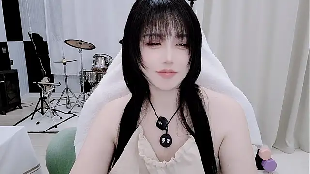 Snapshot of Vaness-a chatting on 05/21/26, 01:25 Vaness-a online show from 05/21/26, 01:25