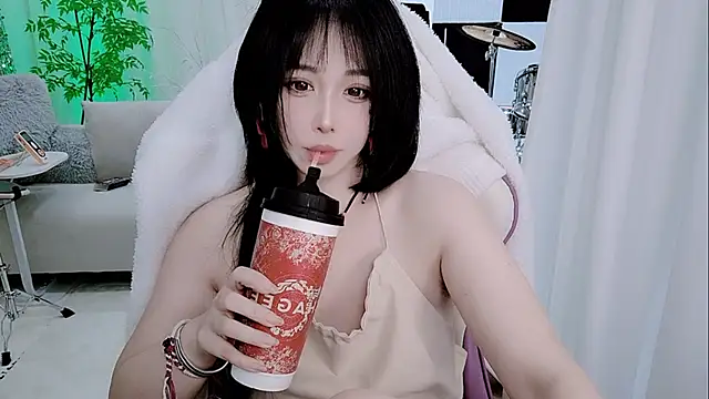 Vaness-a online show from 11/29/25, 11:49