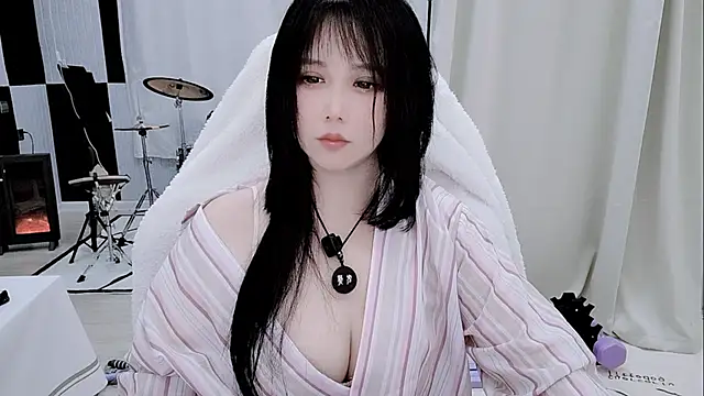 Vaness-a online show from 04/14/26, 06:02