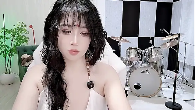 Vaness-a online show from 10/06/25, 05:57