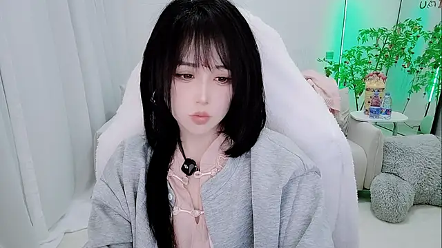 Vaness-a online show from 02/11/26, 03:12