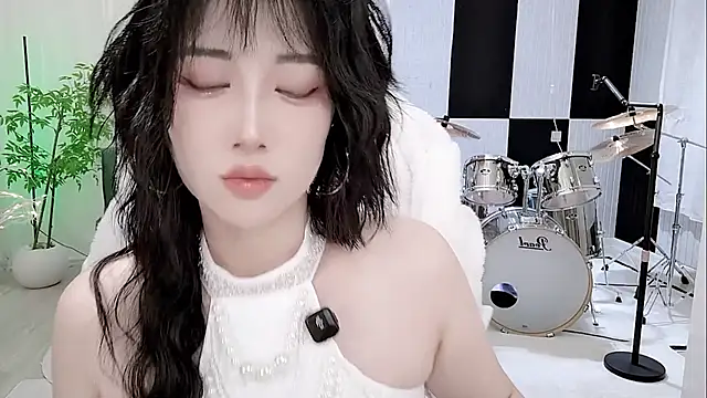 Vaness-a online show from 10/09/25, 02:50