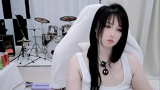 Vaness-a online show from 04/16/26, 09:39