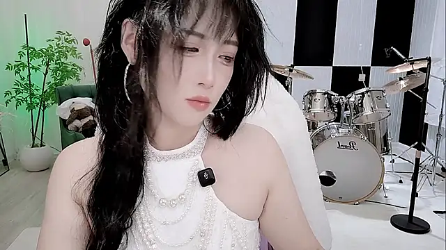 Vaness-a online show from 10/04/25, 05:25