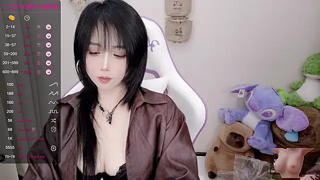 Vaness-a online show from 02/28/25, 04:20