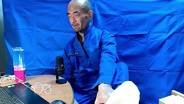 heita omori online show from 11/11/25, 01:28