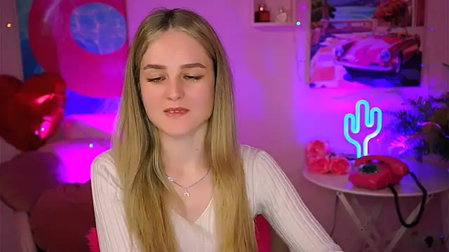 DeboraLarson online show from 03/10/25, 09:56