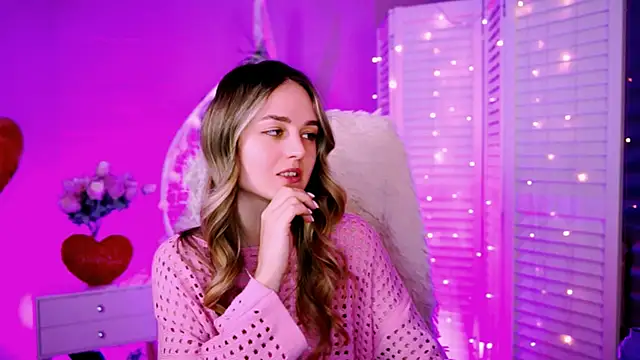 DeboraLarson online show from 02/26/25, 12:41