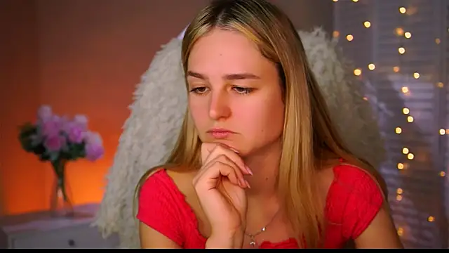 DeboraLarson online show from 09/29/25, 07:26