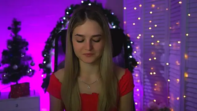 DeboraLarson online show from 12/14/25, 03:24