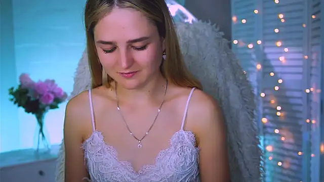 DeboraLarson online show from 09/25/25, 07:14