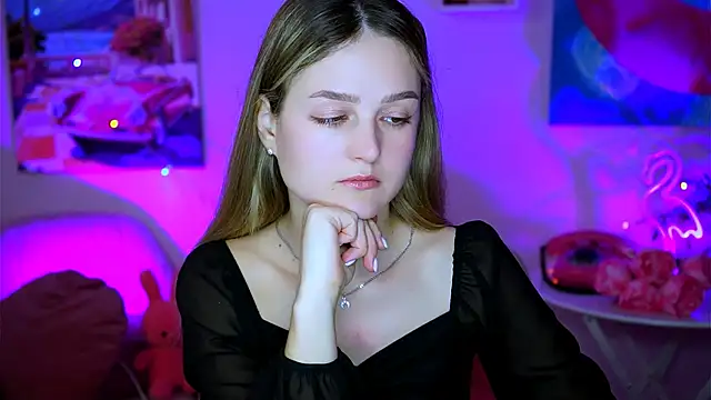 DeboraLarson online show from 02/11/25, 03:40