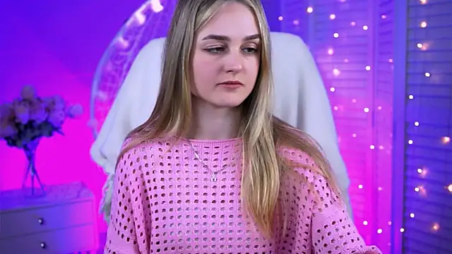 DeboraLarson online show from 03/19/25, 07:18