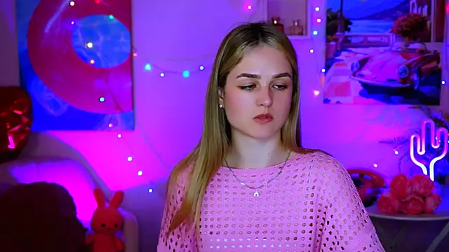 DeboraLarson online show from 03/21/25, 07:55