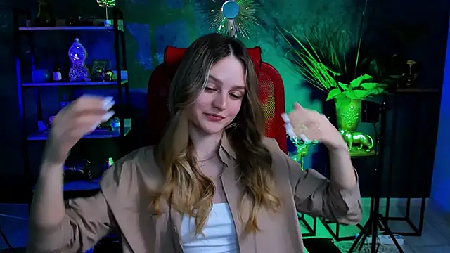 DeboraLarson online show from 02/13/25, 11:17