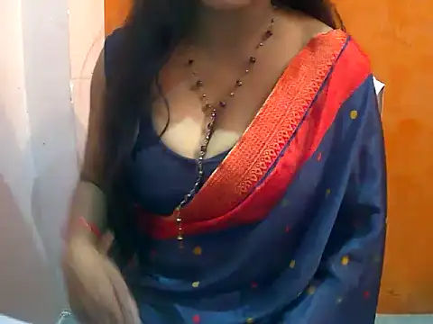 Snapshot of HOT-SEEMAA chatting on 01/07/25, 05:22 HOT-SEEMAA online show from 01/07/25, 05:22