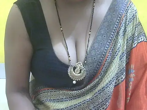 HOT-SEEMAA online show from 06/06/26, 02:50