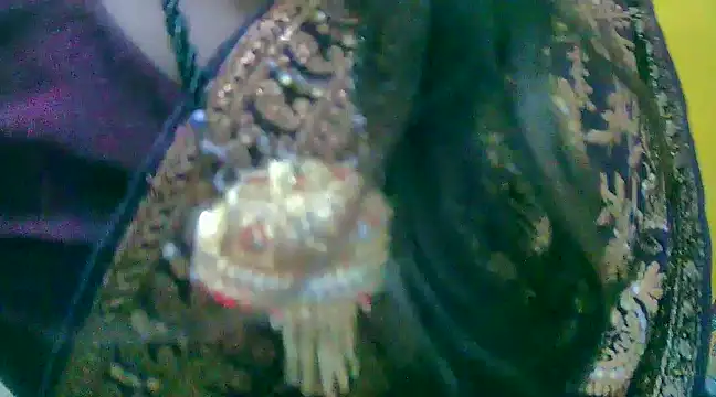 Snapshot of LOVE-SUSHILA chatting on 02/18/25, 06:04 LOVE-SUSHILA online show from 02/18/25, 06:04