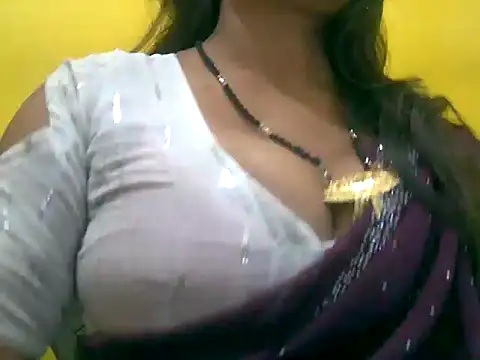 Snapshot of LOVE-SUSHILA chatting on 02/20/25, 03:52 LOVE-SUSHILA online show from 02/20/25, 03:52