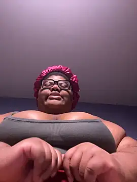 Snapshot of dondivax3 chatting on 09/15/25, 06:03 dondivax3 online show from 09/15/25, 06:03