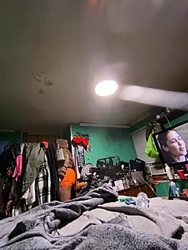 Snapshot of dondivax3 chatting on 12/20/24, 03:25 dondivax3 online show from 12/20/24, 03:25