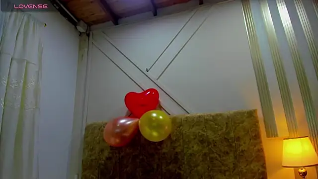 ashley  foxx  online show from 10/08/25, 02:07