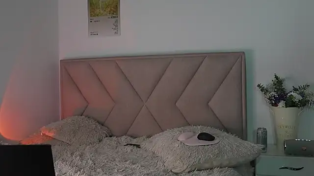 Snapshot of Bonnieshyy chatting on 02/07/26, 05:04 Bonnieshyy online show from 02/07/26, 05:04