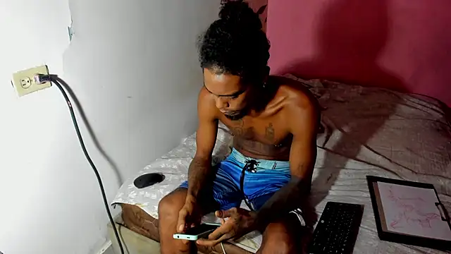 bigblackhotx1 online show from 05/28/26, 10:32
