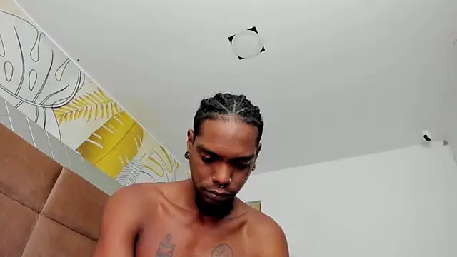 bigblackhotx1 online show from 11/20/25, 11:22