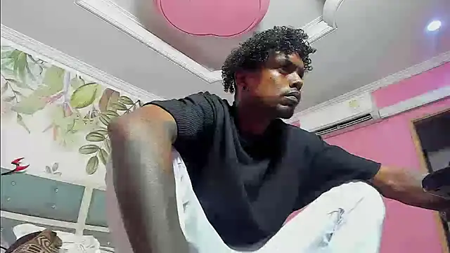 bigblackhotx1 online show from 01/19/26, 04:11