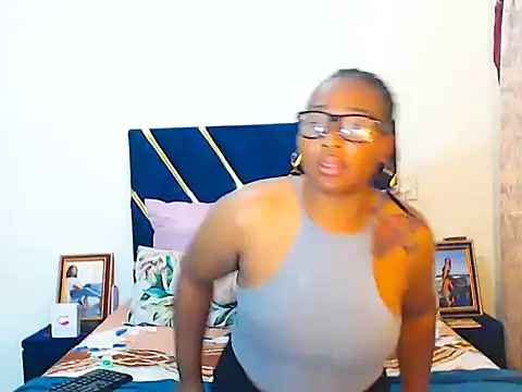 veronica1xxx online show from 03/09/26, 09:40