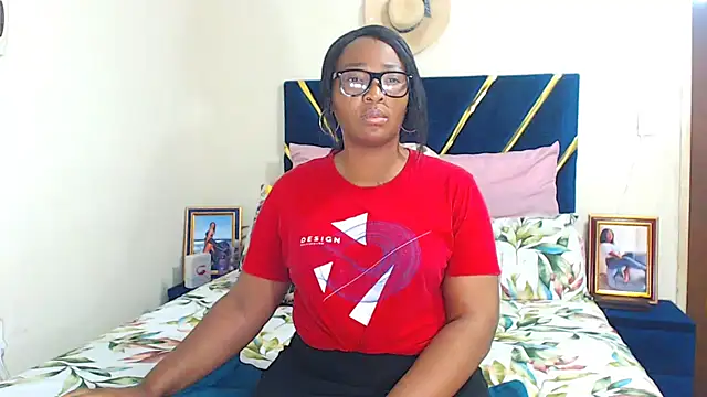veronica1xxx online show from 09/30/25, 06:25
