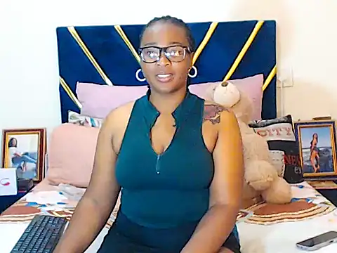 veronica1xxx online show from 03/12/26, 03:56