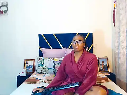 veronica1xxx online show from 03/08/26, 07:50