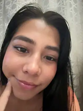 Snapshot of darsha_90 chatting on 03/15/25, 03:40 darsha 90 online show from 03/15/25, 03:40