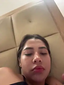 Snapshot of darsha_90 chatting on 10/25/25, 01:38 darsha 90 online show from 10/25/25, 01:38