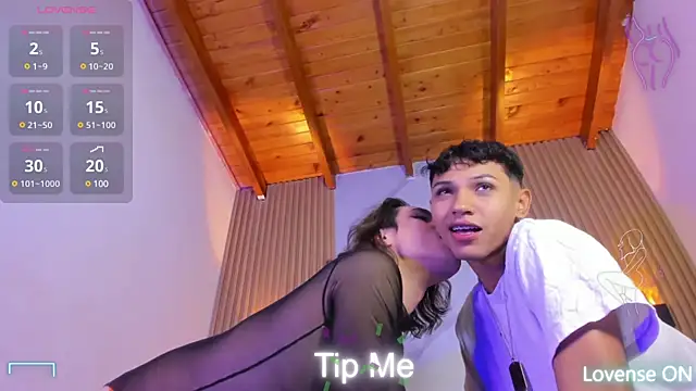 Snapshot of miss_Ari chatting on 03/17/25, 12:10 miss Ari online show from 03/17/25, 12:10