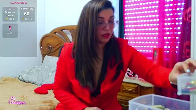 Julie Boronat26 online show from 03/25/26, 11:42