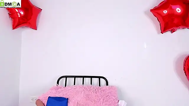 Snapshot of baby_alee chatting on 12/04/24, 07:11 baby alee online show from 12/04/24, 07:11