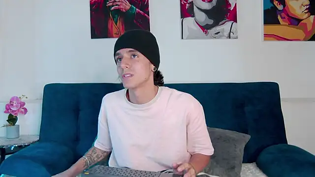 saul stonee online show from 09/16/25, 07:48